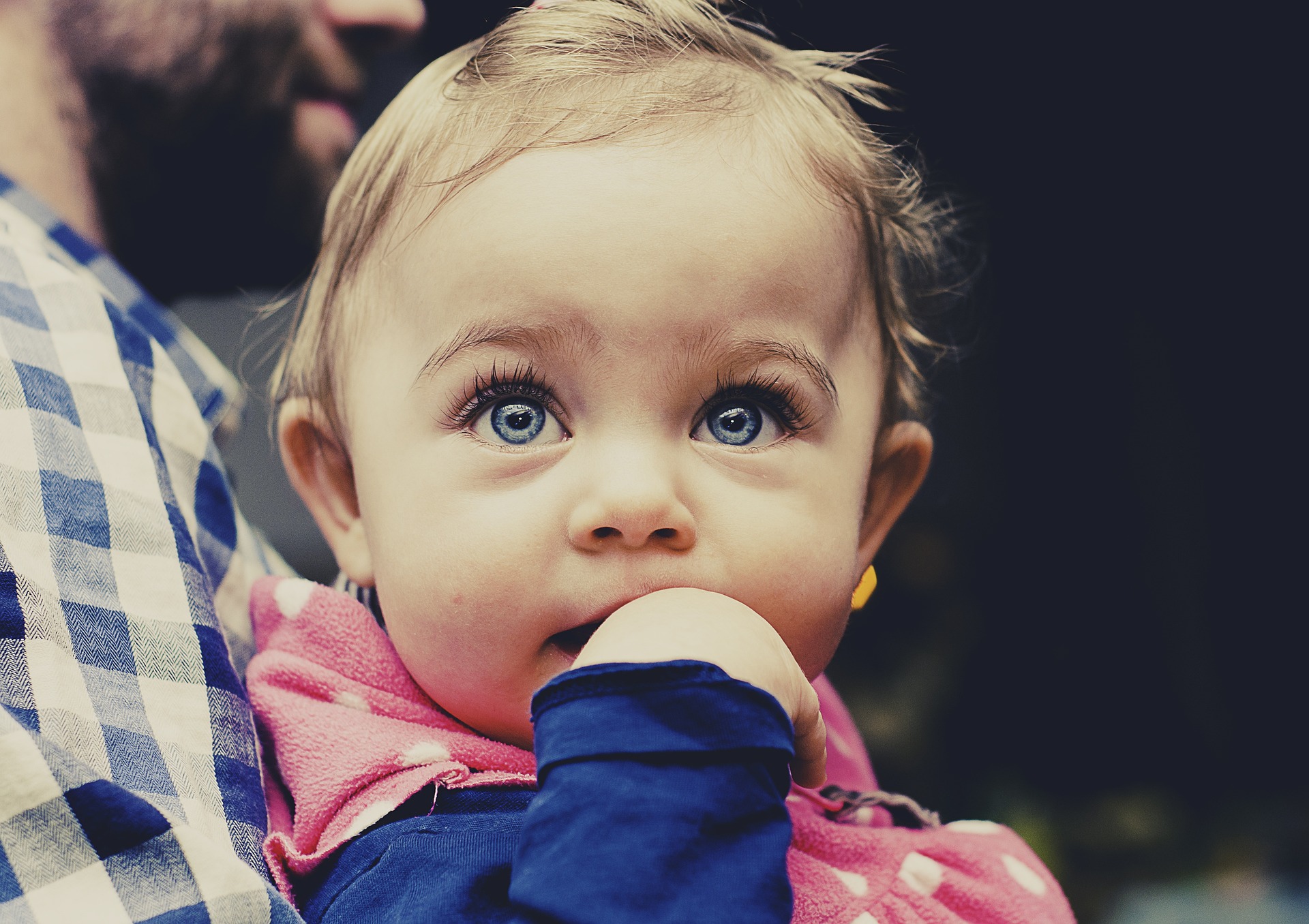 baby-gffae04759_1920